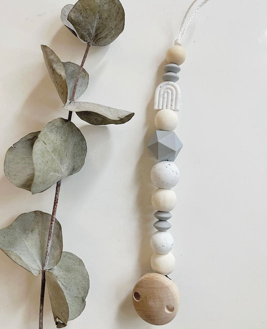 Schnullerkette REGENBOGENLOVE - hellgrau/gritty