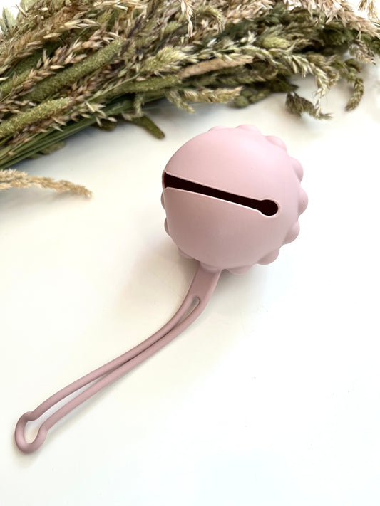 Schnullerbox - löwenkopf rosé